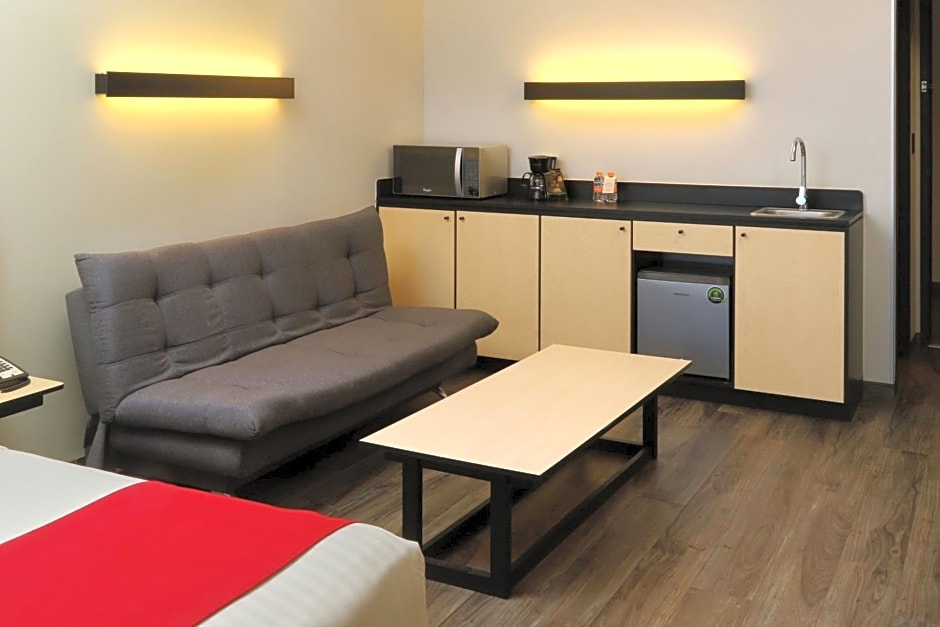 City Express Plus by Marriott Puerto Vallarta