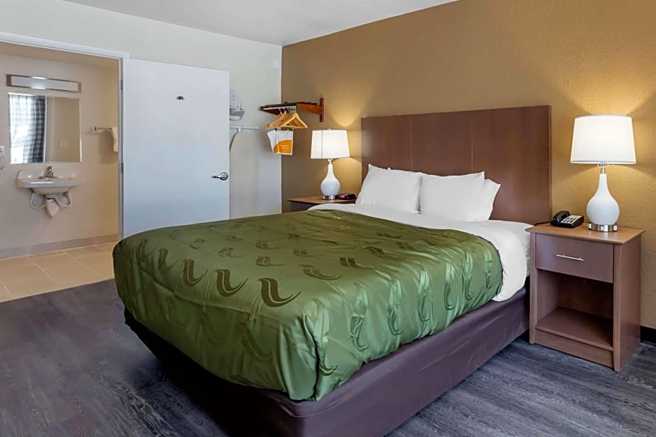 Quality Inn Saint Petersburg North-Tampa Bay