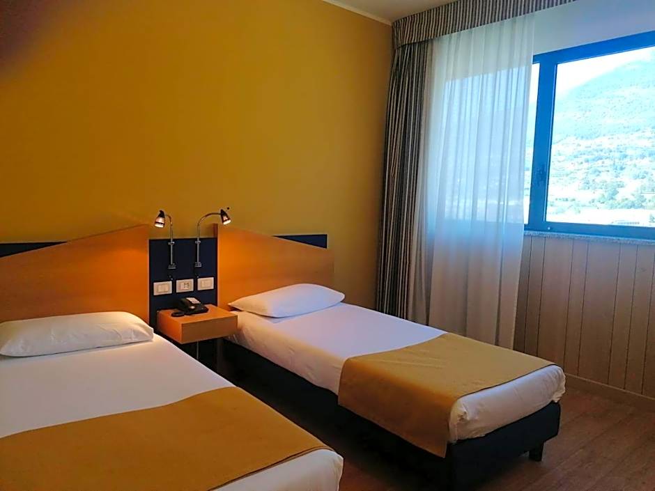 Hotel Express Aosta East