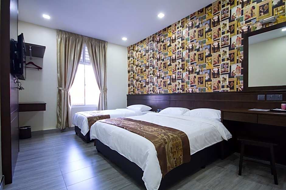 Deluxe — 12 fotoğraftan 1. fotoğraf