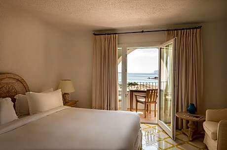 Deluxe Sea View Room