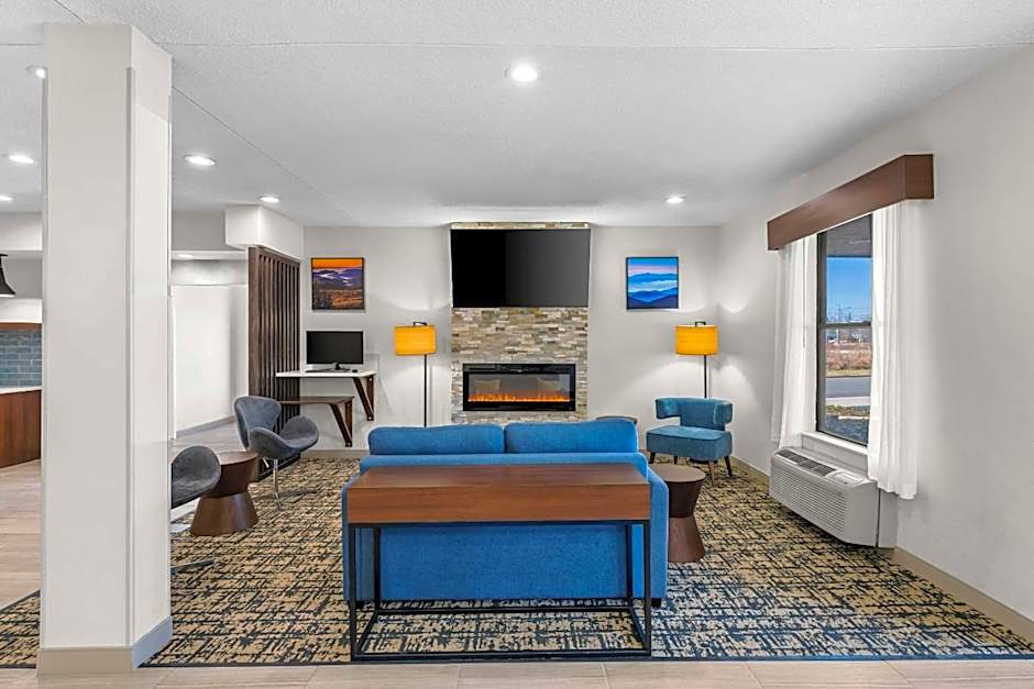 Clarion Pointe