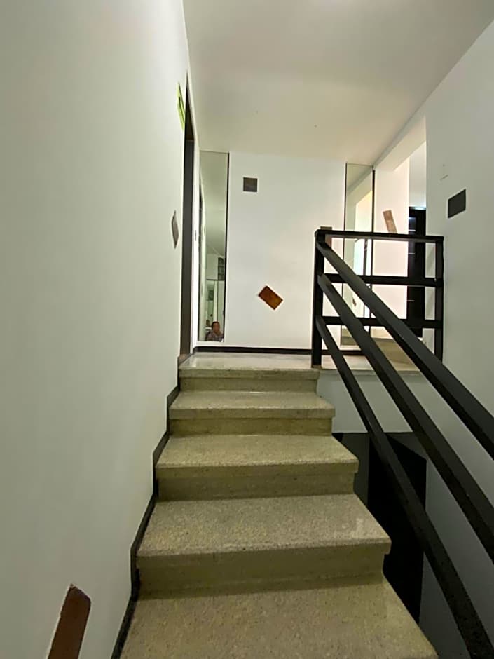 Grupo Kings Suites -Platon 436
