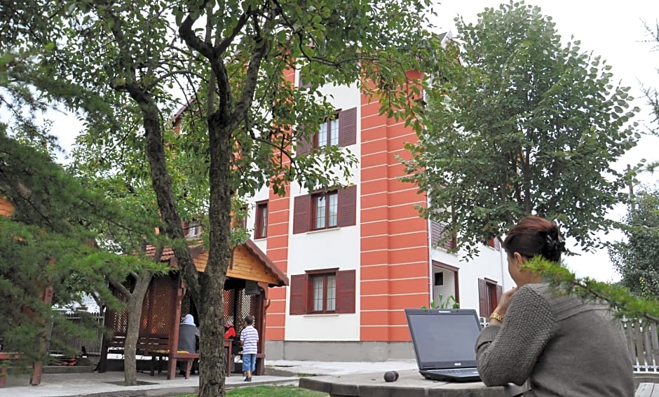 Mekan Ilica Apart Otel