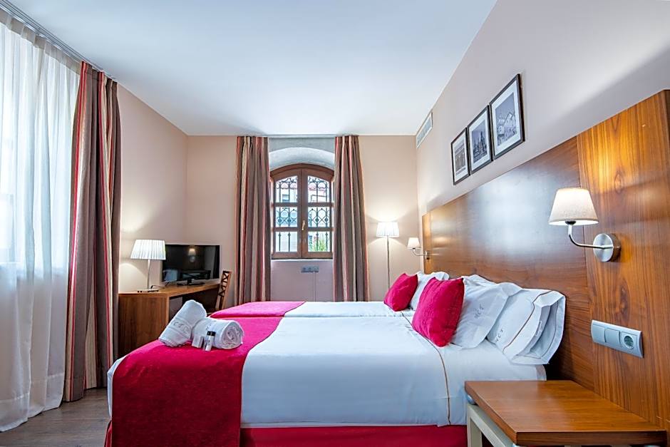 Hospedium Hotel Casino Del Tormes