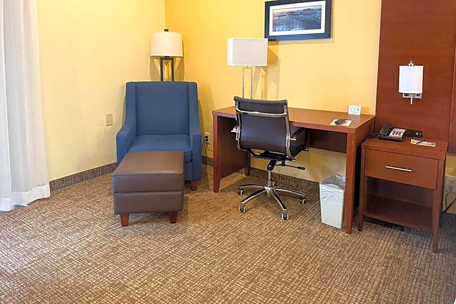 Comfort Inn Monterey Peninsula Airport