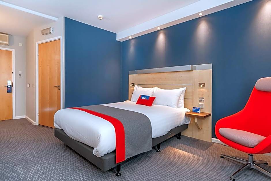 Holiday Inn Express Walsall M6 J10 By IHG