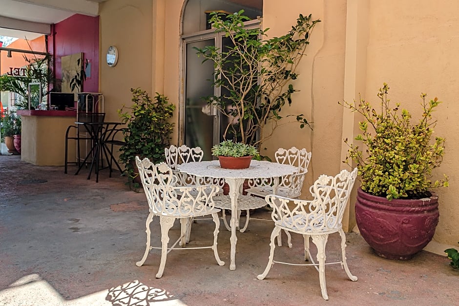 OYO Hotel Cabo Del Sur