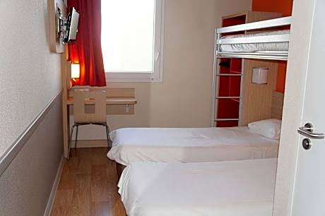 Triple Room - 3 Single Beds