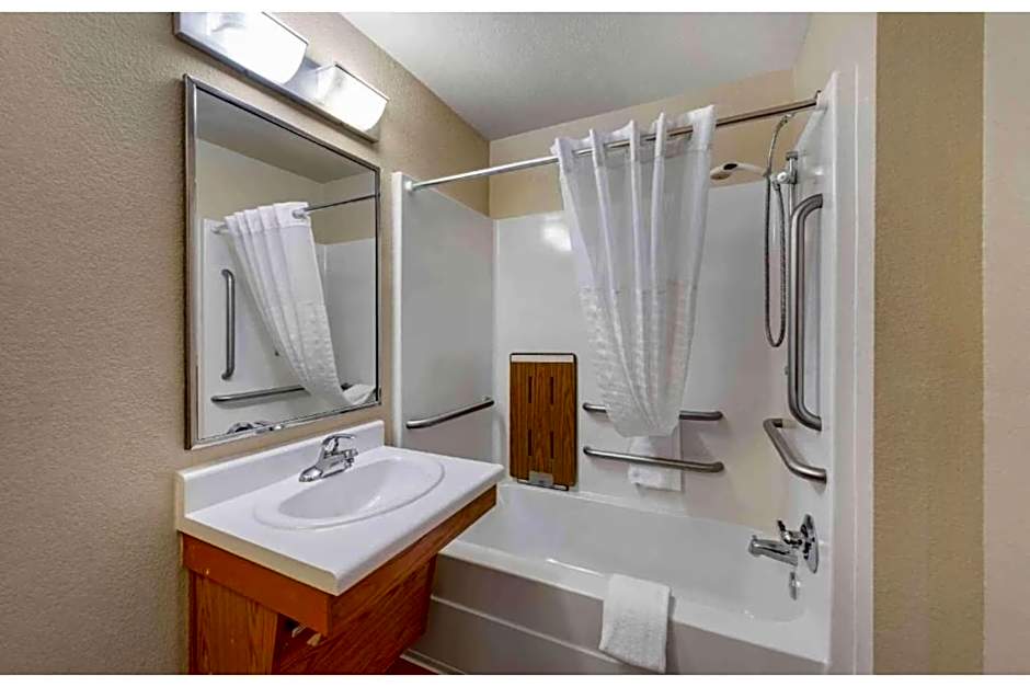 Studio 6 Extended Stay Birmingham Pelham AL