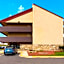 Super 8 by Wyndham Deerfield/Northbrook