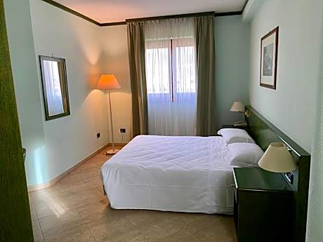 Suite with Pool Access