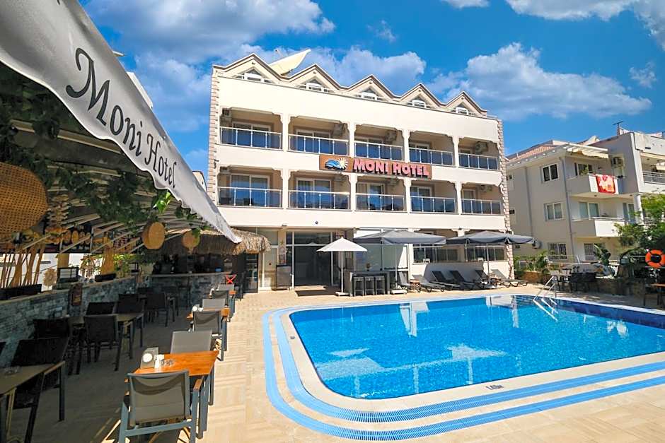 Moni Hotel