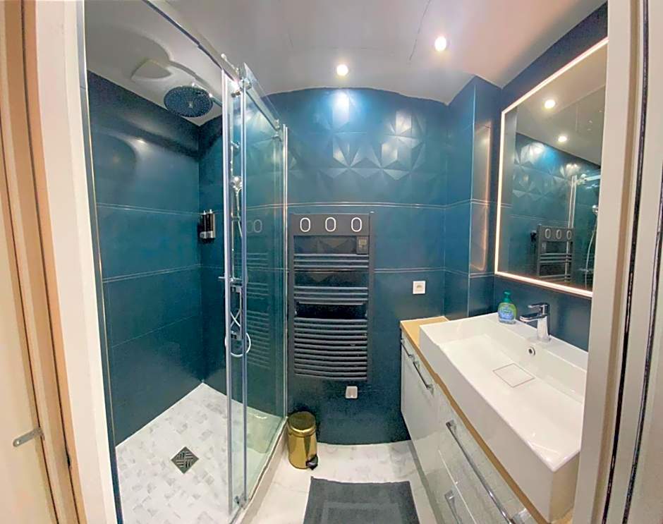 Beautiful mini Loft near Saint-Lazare