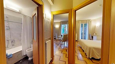 Suite with Beach Access