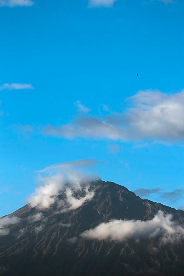 Boulevard Inn Mt Meru