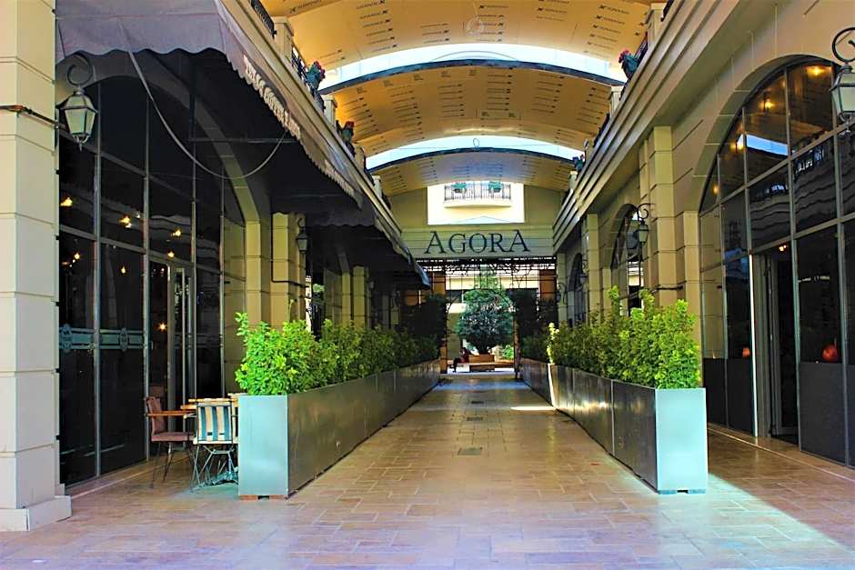 Agora Suites