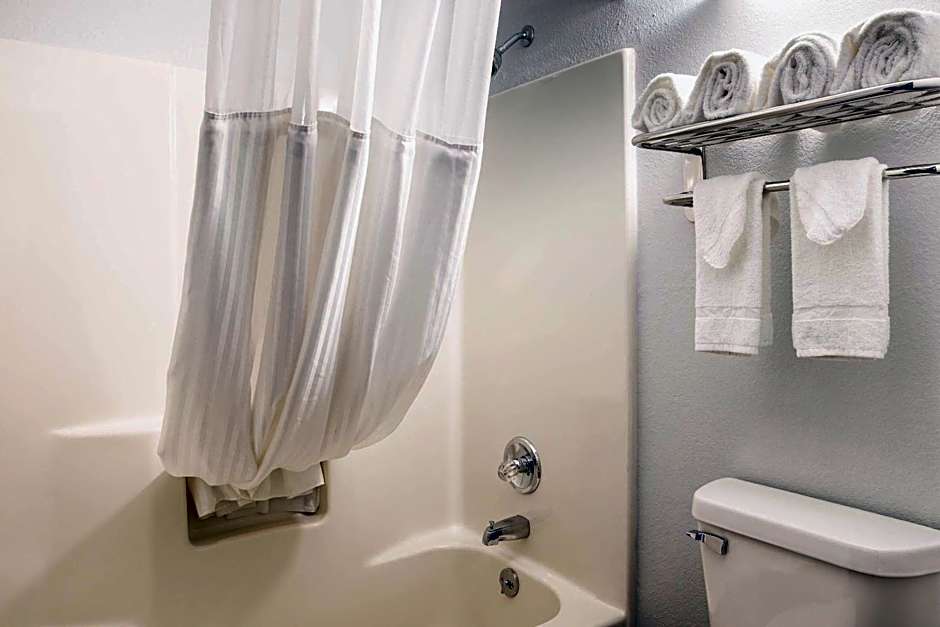 Quality Inn Marquette