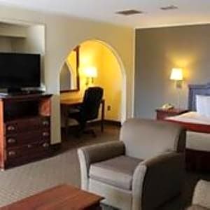 Lake View Inn & Suites