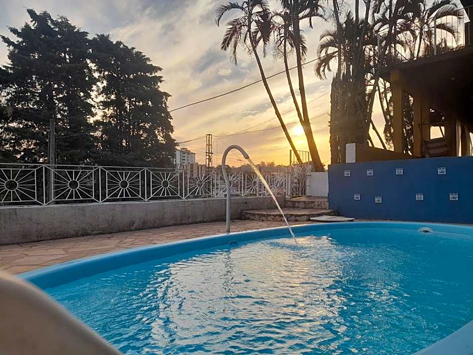 Lopez Village GuestHouse