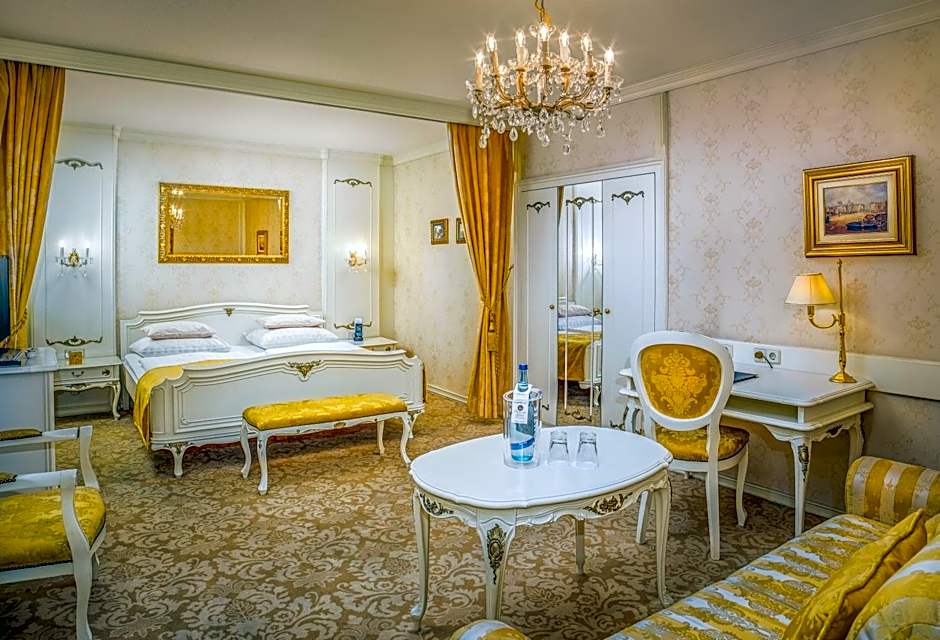 Schlosshotel Römischer Kaiser