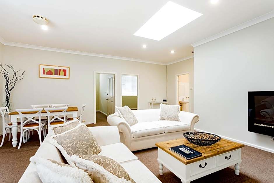 Bundanoon Country Inn Motel