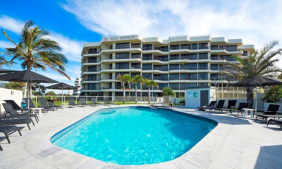 San Simeon Beachfront Apartments Tugun