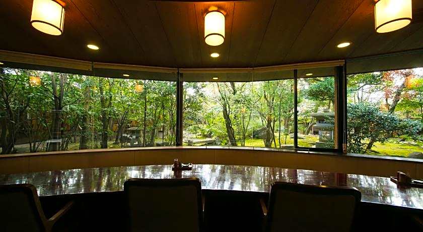 Ryokan Yakakutei