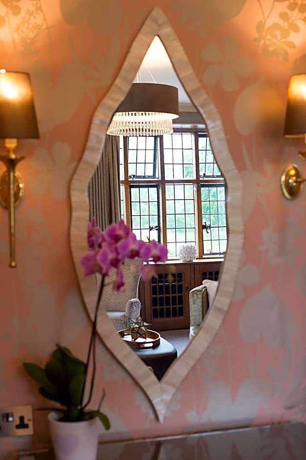 Hogarths Stone Manor