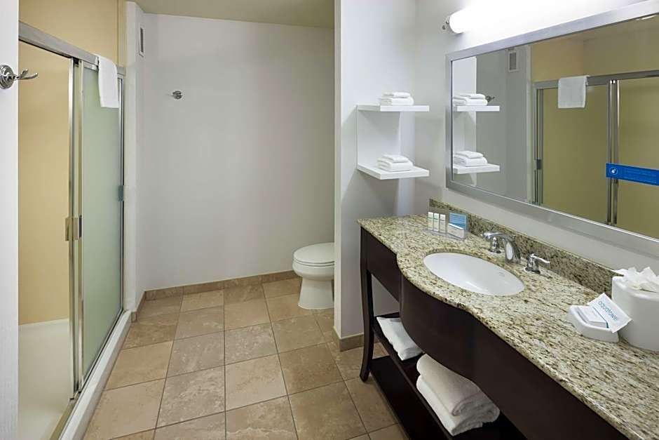 Hampton Inn By Hilton Los Angeles-Orange County-Cypress, Ca