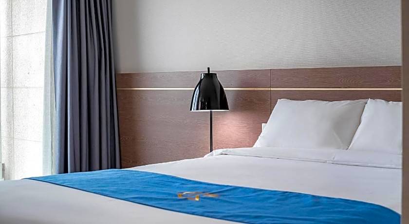 GOLDEN TULIP ESSENTIAL NAMGANG