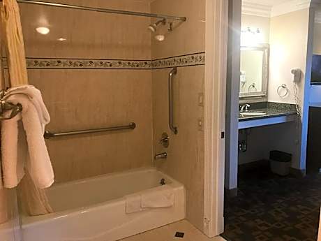 Castaic Inn Six Flags Valencia