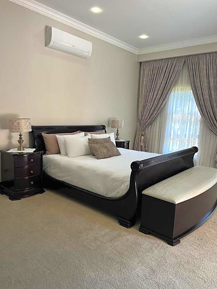 Foto 1 daripada 6 — Executive Suite