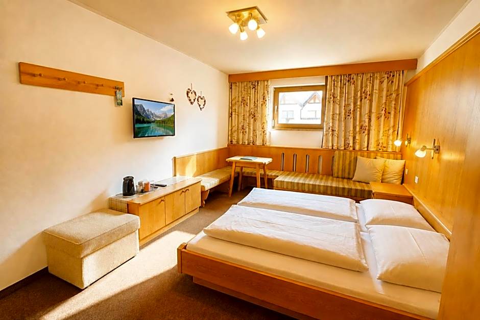 Hotel St Valentin Rooms & Appartements