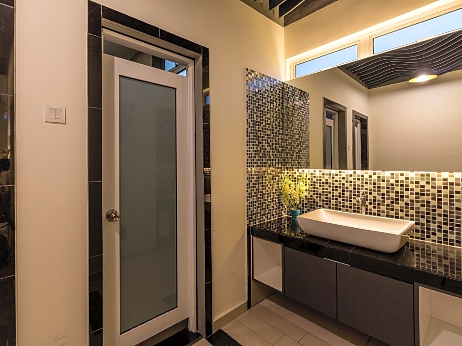 Uptown @ Subang Airport