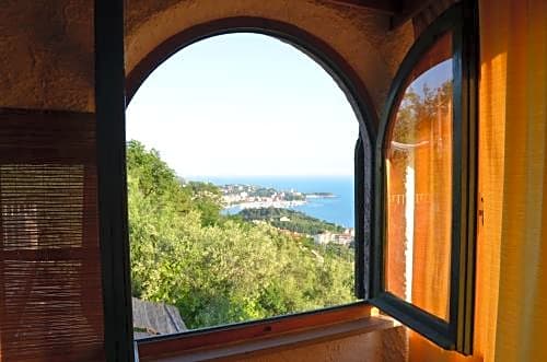 La Castellana una finestra sul mare