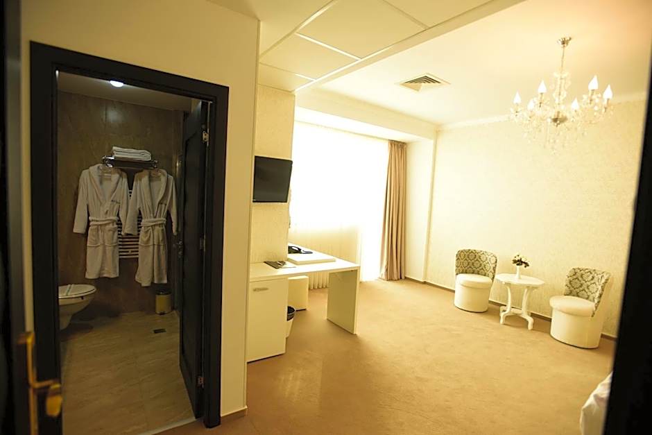 La Rocca Boutique Hotel