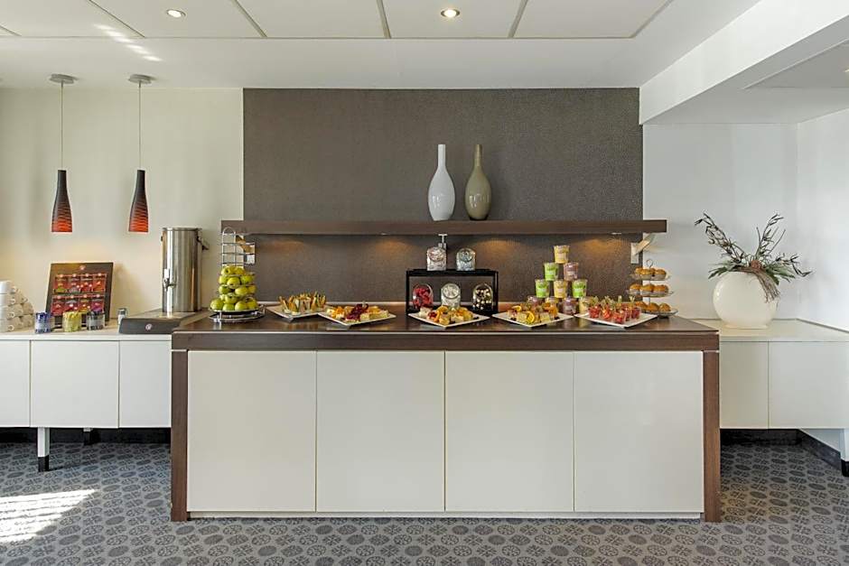Mercure Kamen Unna