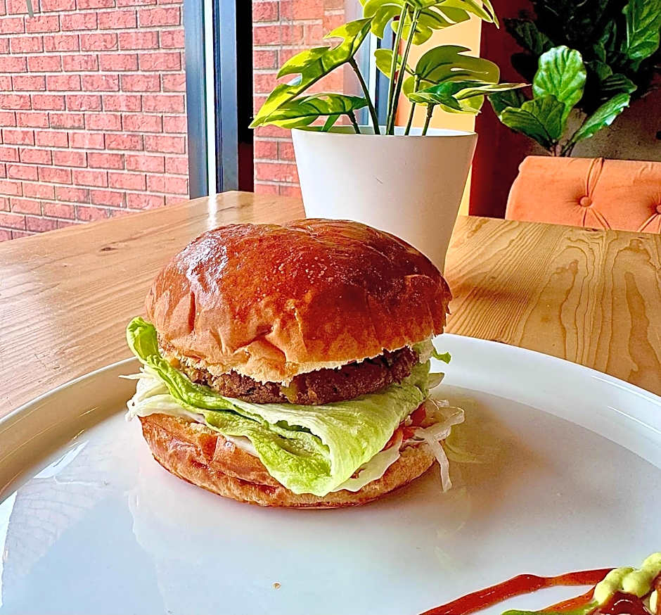 Hotel Civilia Lakeside by Civilia Golf Retreat