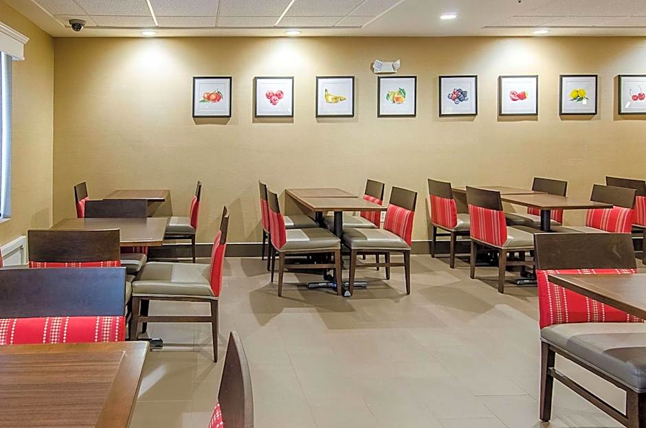 Comfort Suites Wytheville near Conference Center