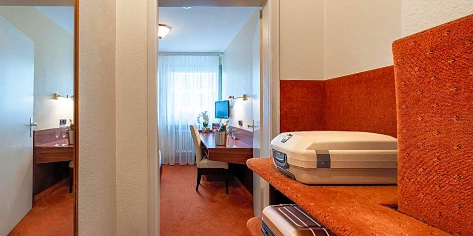 PLAZA INN Rieker Stuttgart Hauptbahnhof