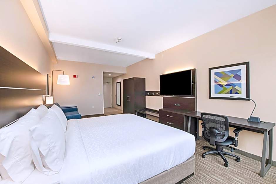 Holiday Inn Express - Delafield By IHG