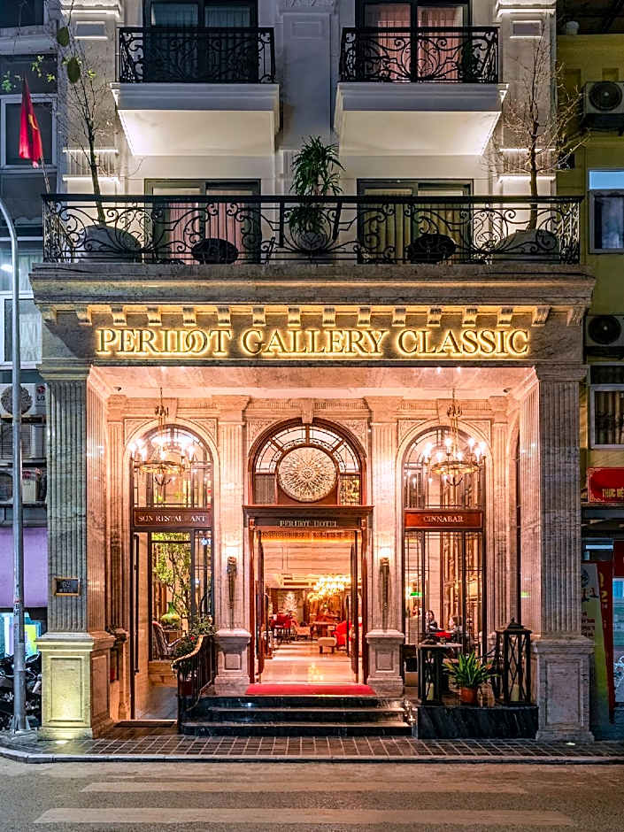 Peridot Gallery Classic Hotel