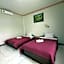 Taxa Raya Guest House