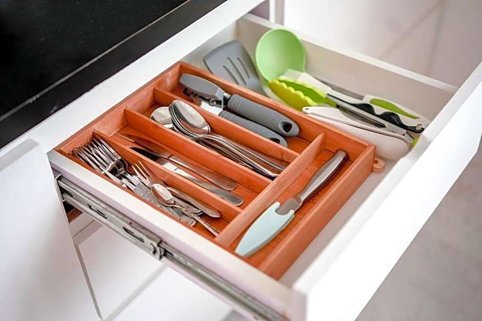 Cozy 1BR apartment by beach - partial ocean view