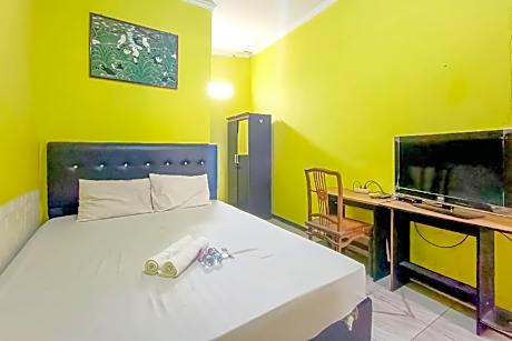 WILUDJENG Guest House Syariah near Alun Alun Sragen Mitra RedDoorz
