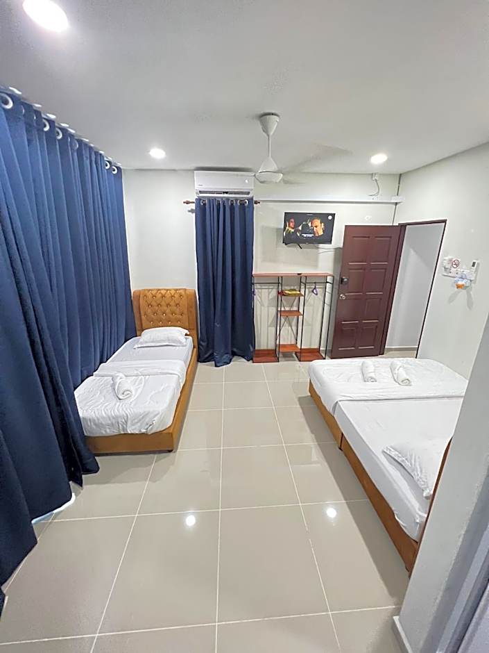 TAMU ROOMSTAY TOK MOLOR