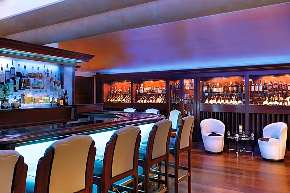 Harrah's Lake Tahoe - A Caesars Rewards Destination