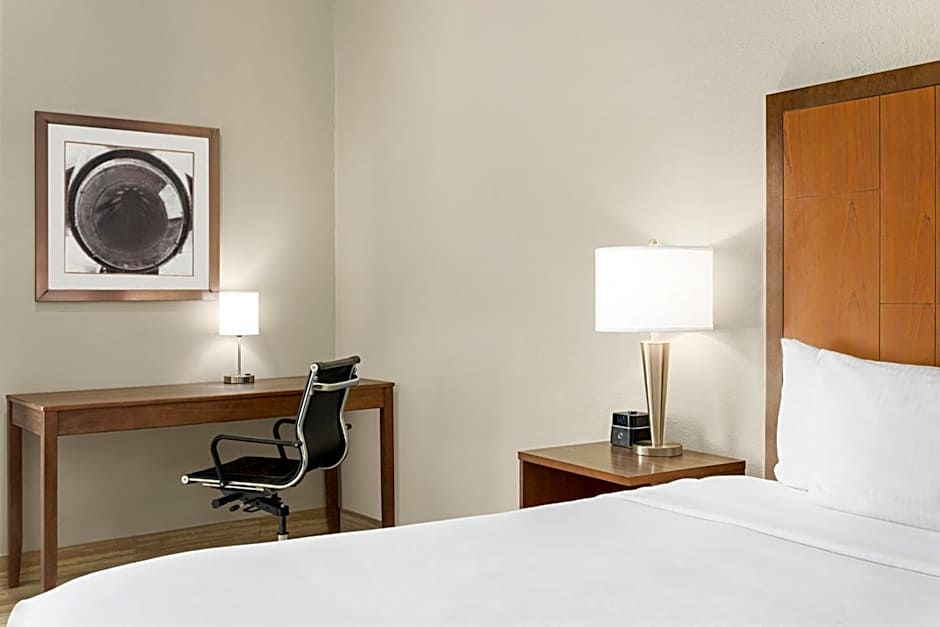 La Quinta Inn & Suites by Wyndham Brownsville North