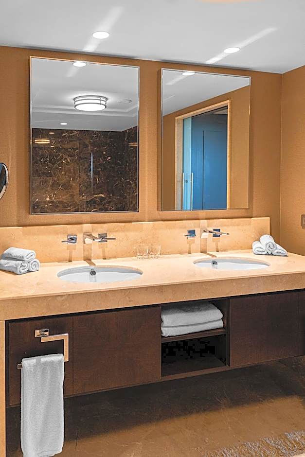 AZIMUT Grand Hotel Tashkent